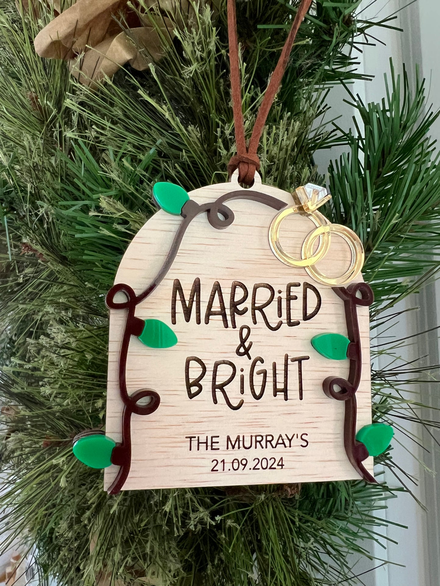 Married Personalised Christmas Ornament | Newlyweds