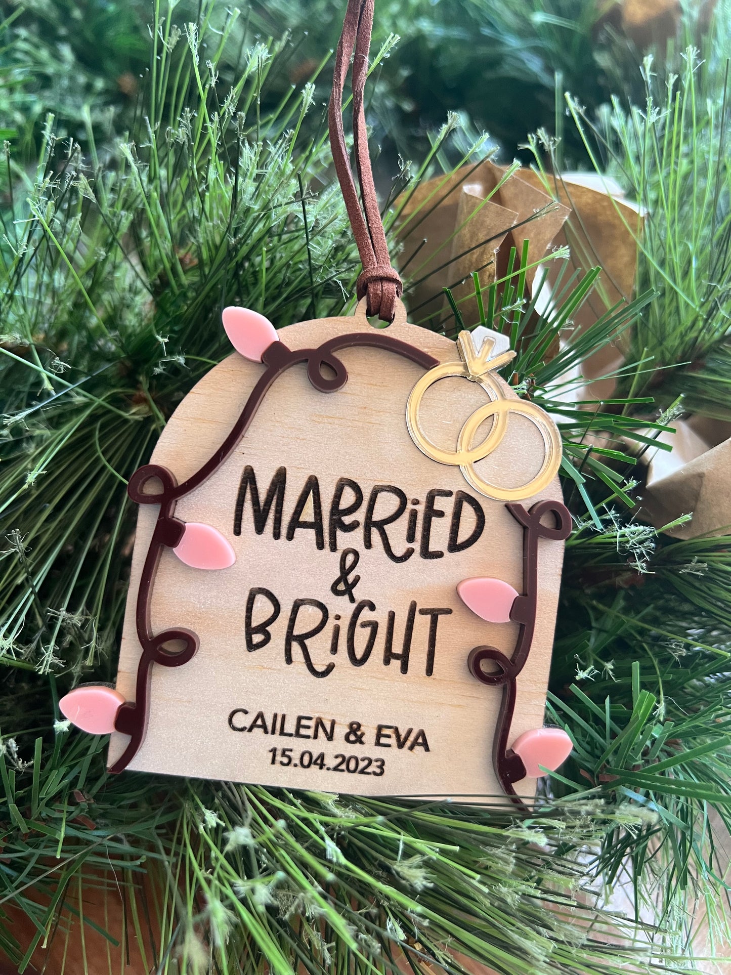 Married Personalised Christmas Ornament | Newlyweds