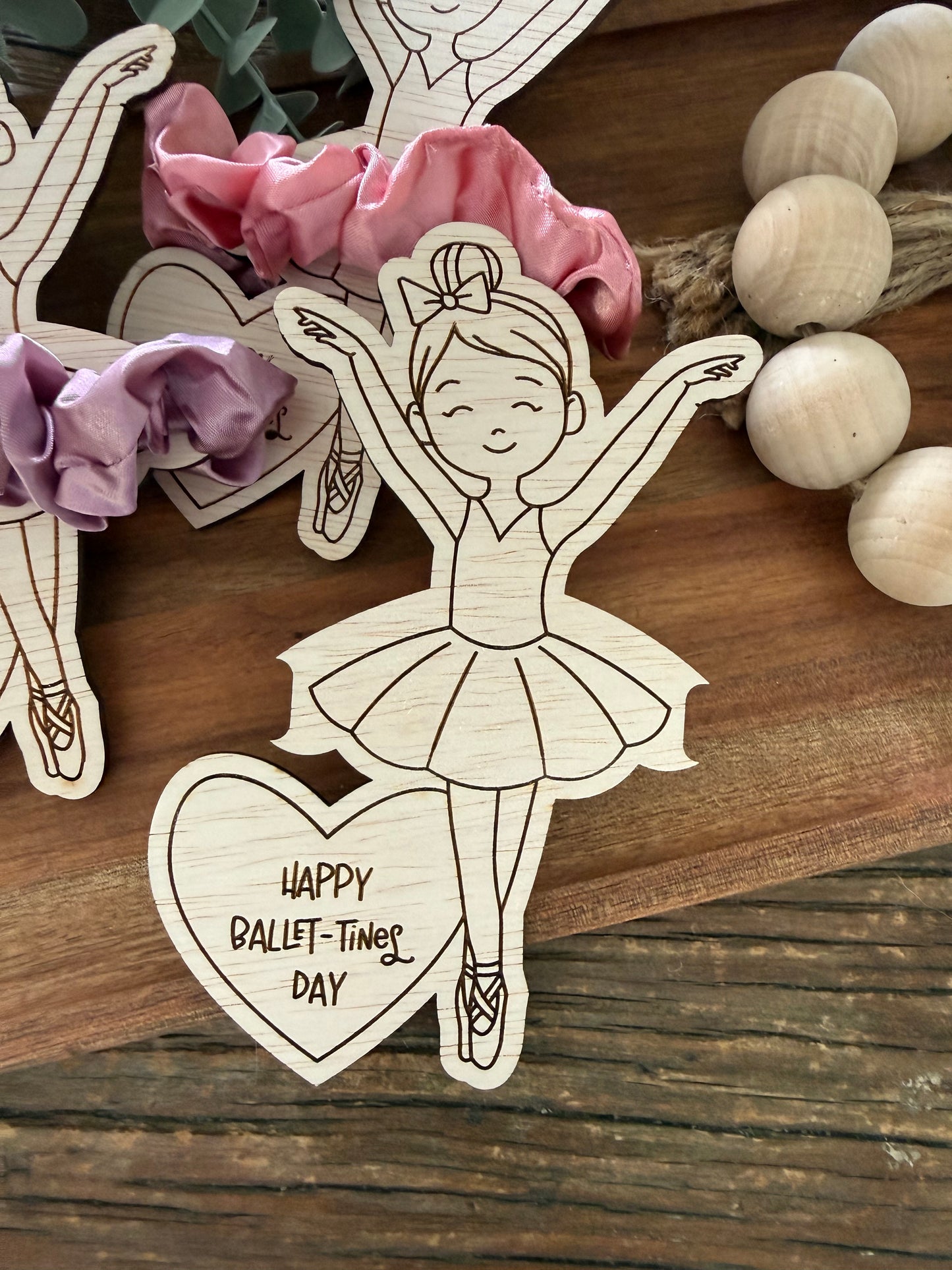 Ballerina Scrunchie Holder