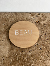 Load image into Gallery viewer, Wedding | Wooden Round Place Card | Ply
